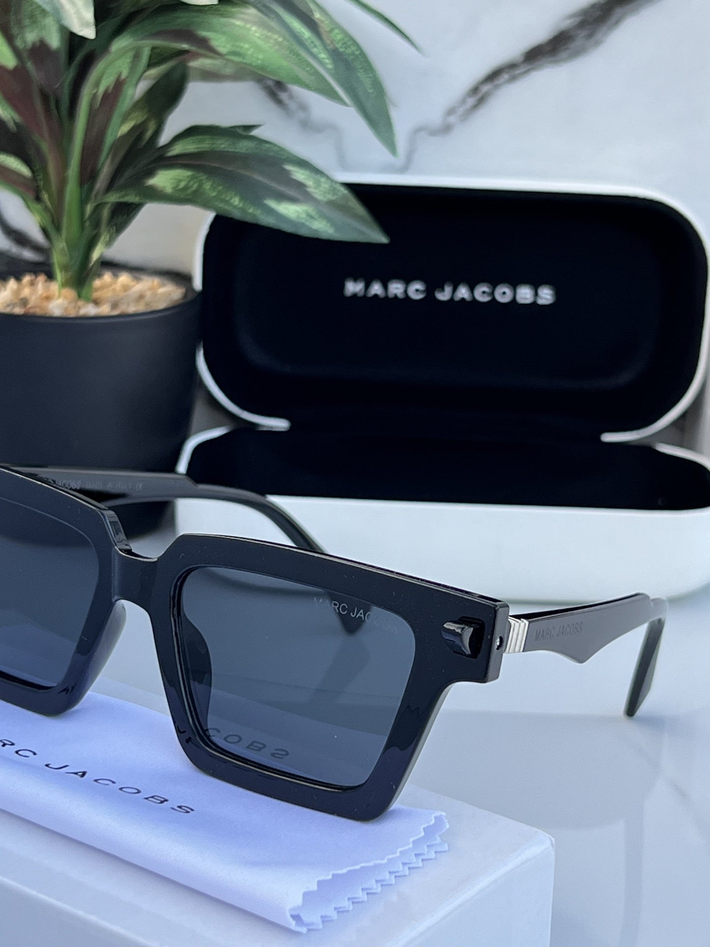 Marc jacobs kuboraum 55 full black