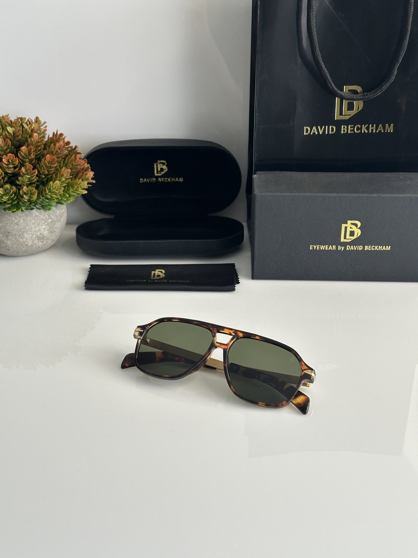 David Beckham 7104 Tiger Gold Green