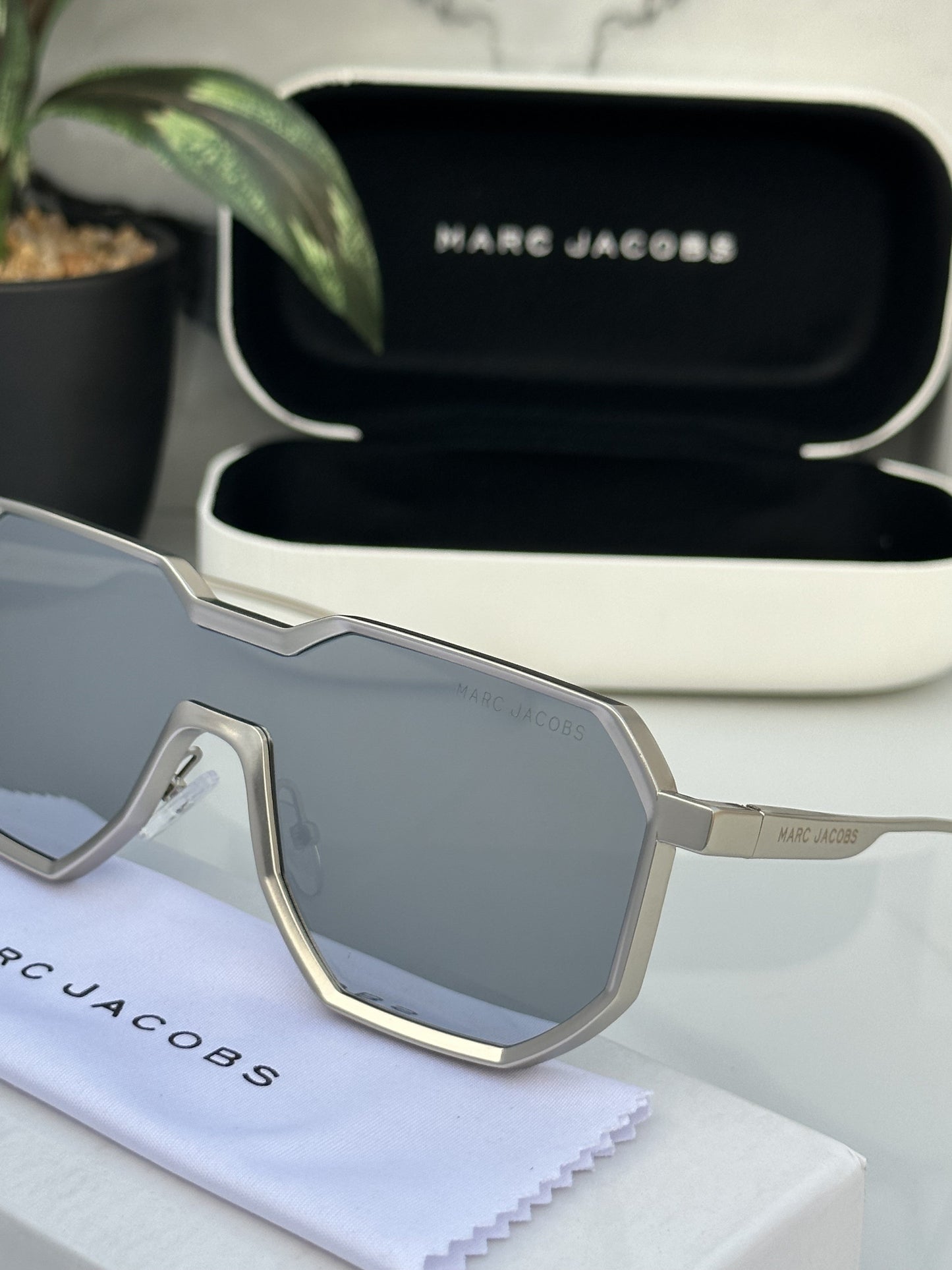 Marc jacobs 98145 full silver