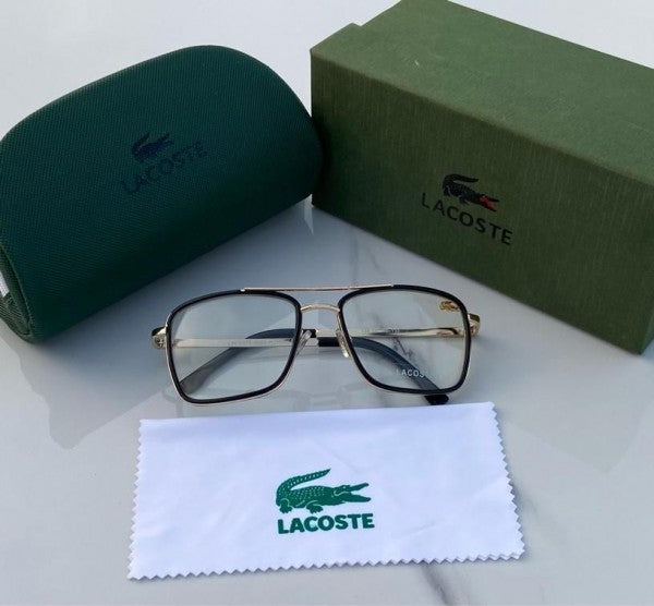 Lacoste_gold_plano