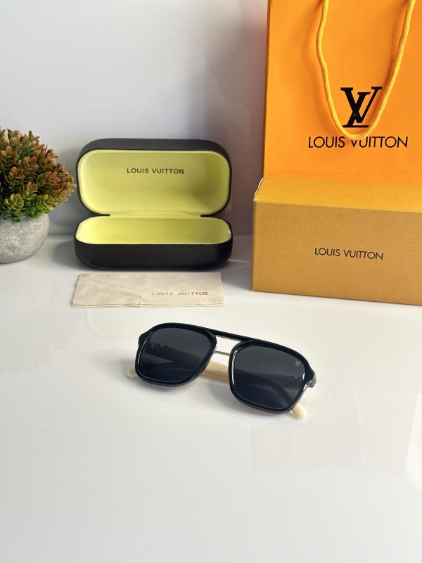 Louis Vuitton 2360 Cream Black