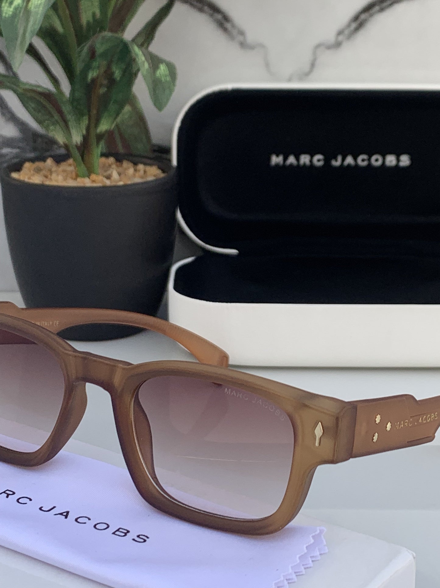 Marc jacobs 3410 brown