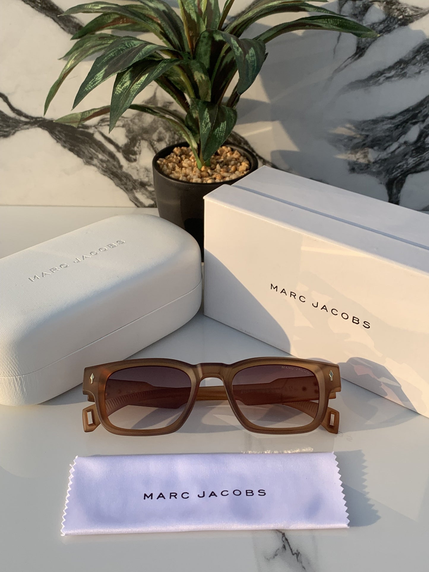 Marc jacobs 3410 brown