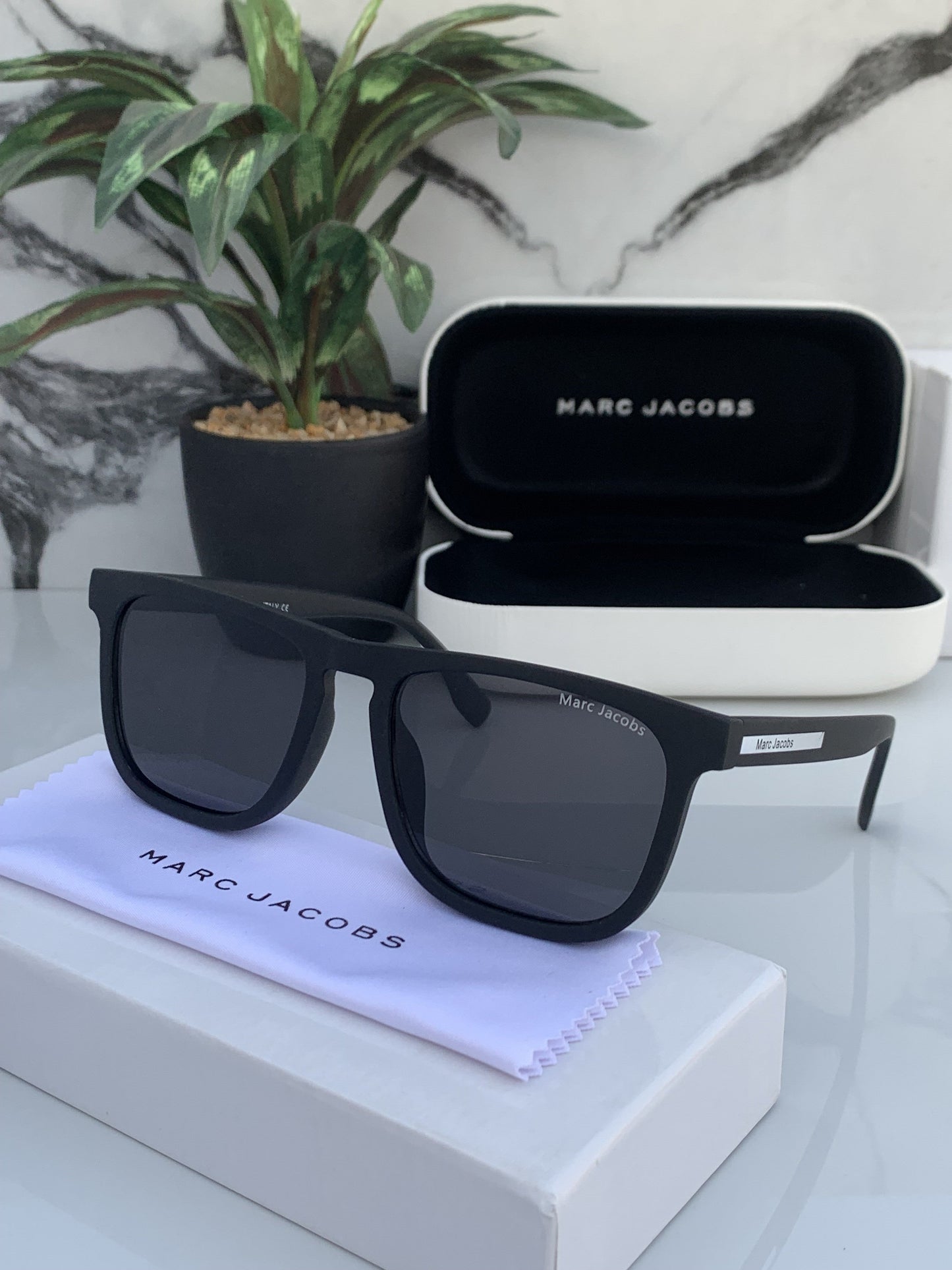 Marc jacobs 58703 full black