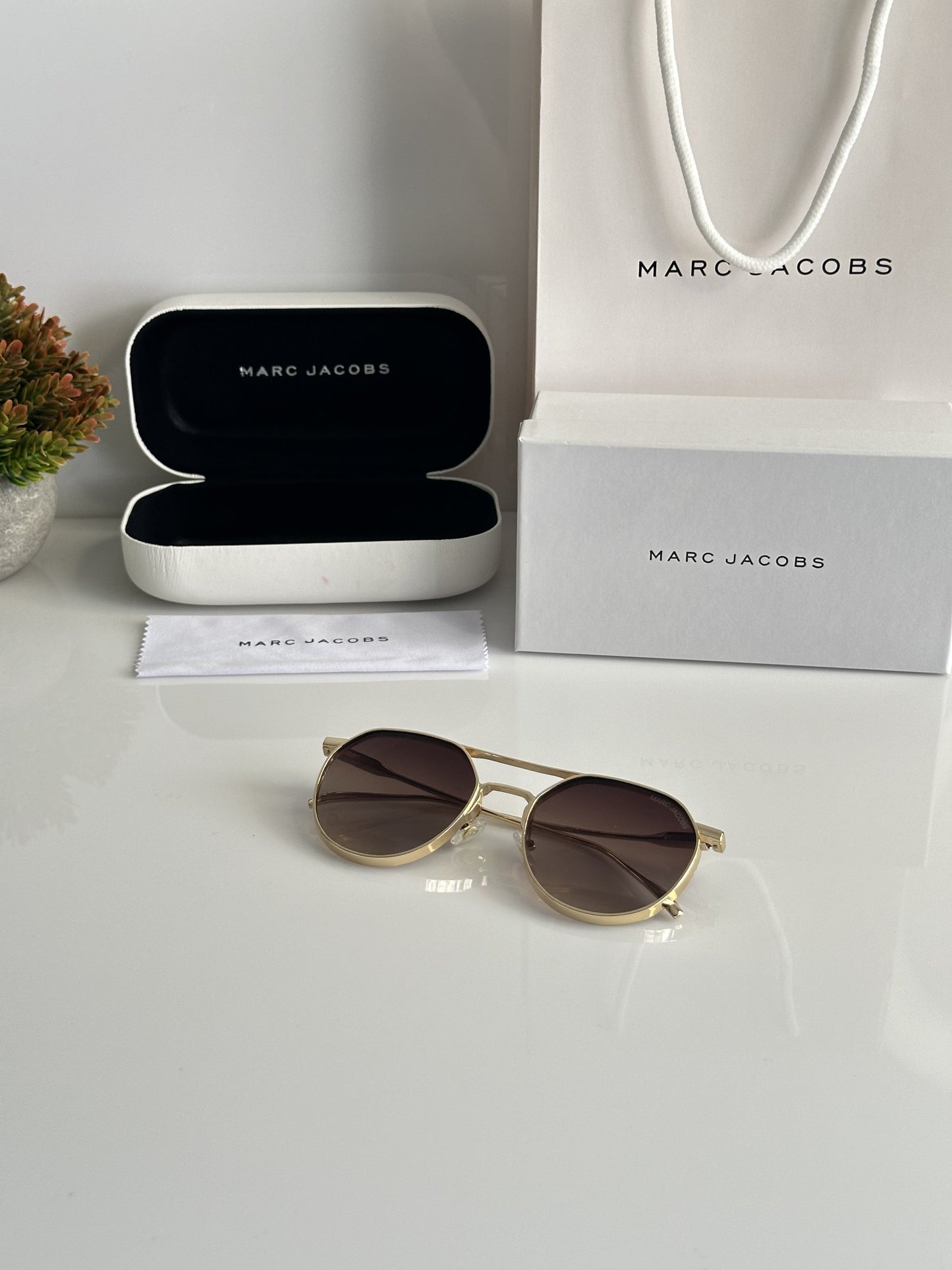 Marc Jacobs 9025 Gold Brown DC