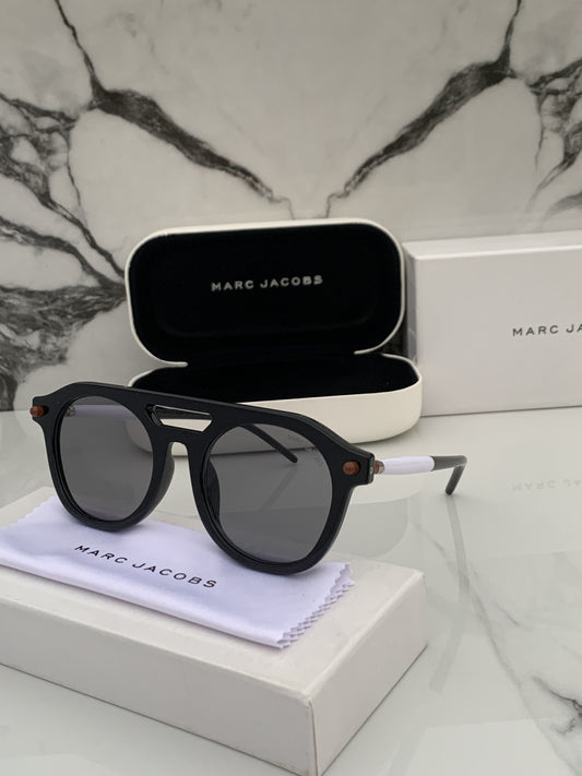 Marc jacobs kuboraum 8831 black white