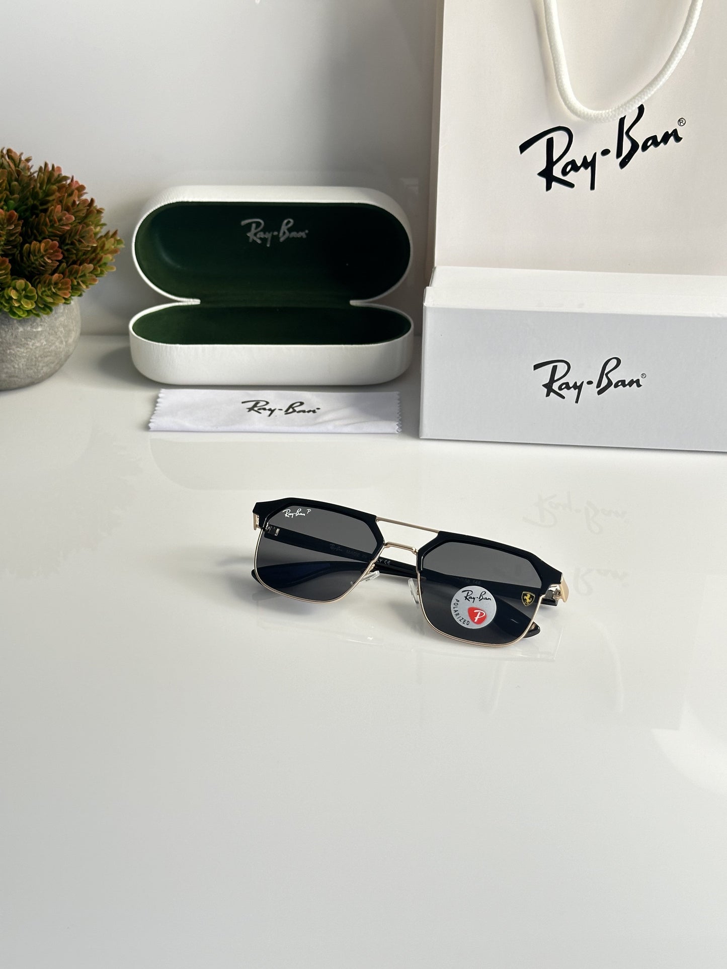 Rayban 04 Gold Black