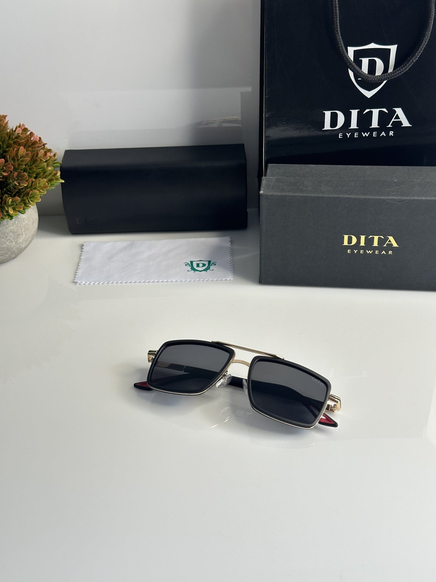 Dita 5035 Gold Black