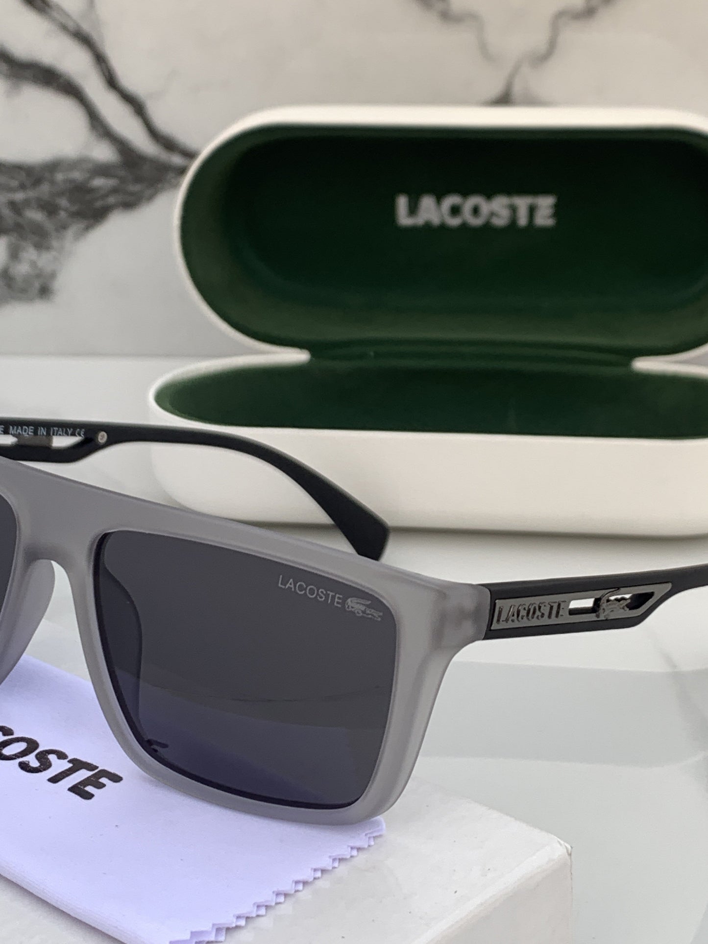 Lacoste_2614_grey