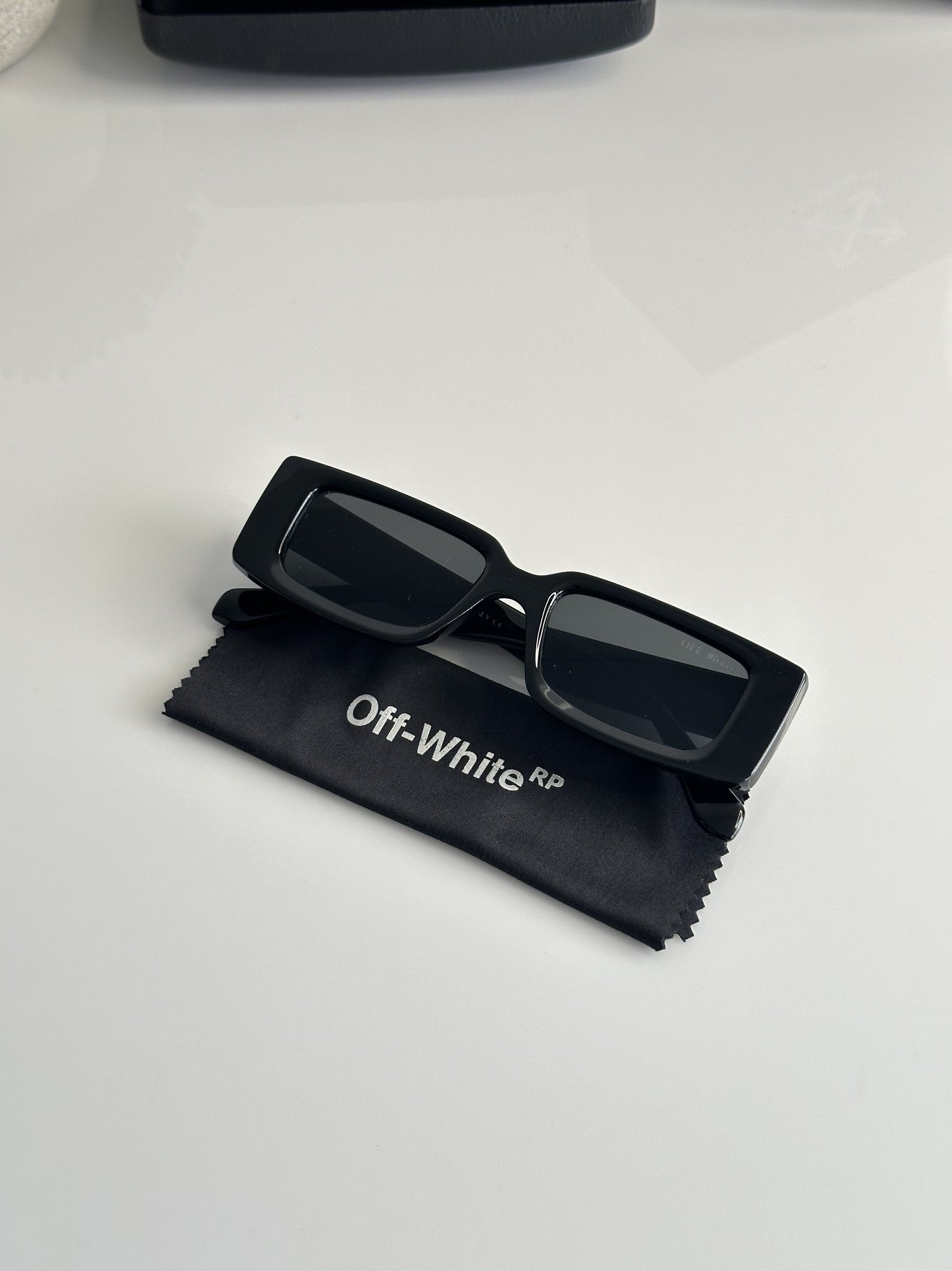 Off-White 88995 Black